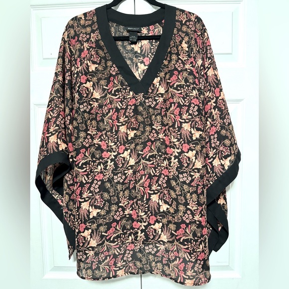 Lane Bryant Floral V-Neck Women's Top Size 18/20 - Picture 1 of 3